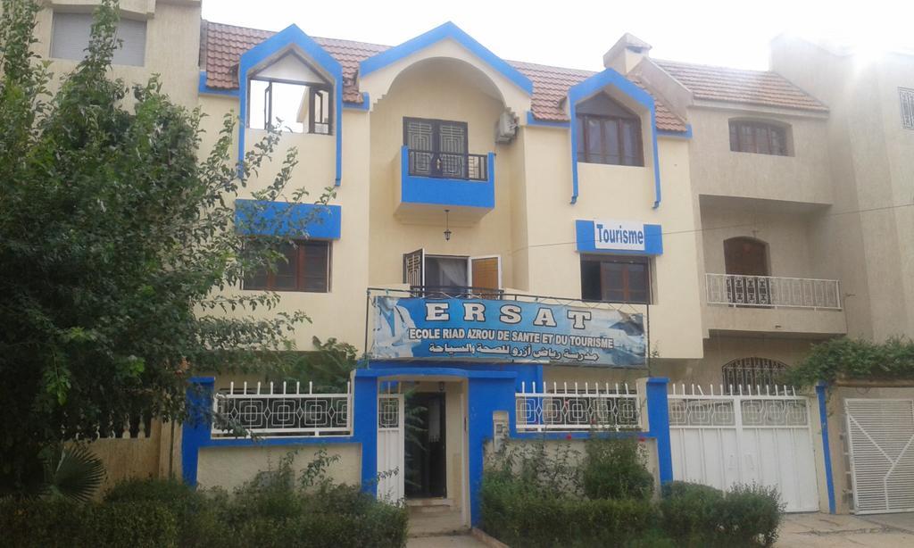 Hotel School Ersat อัซโร ภายนอก รูปภาพ